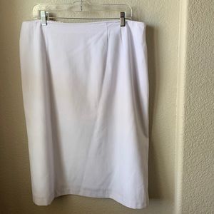 Sag Harbor white lined skirt